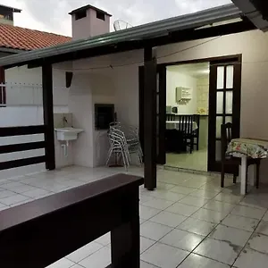 Casa de Férias Casa 2 Dorm- Centro De, Bombinhas